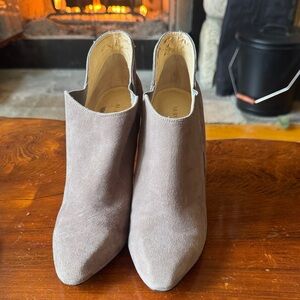 Audrey Brooke Women's Ankle Booties - Taupe